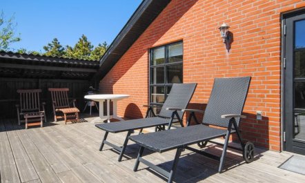 'Duco' - 300m from the sea 6