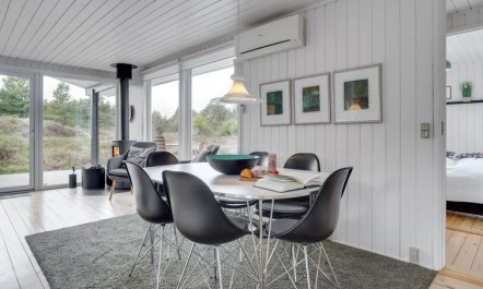 'Fredrikka' - 3.9km from the sea 5