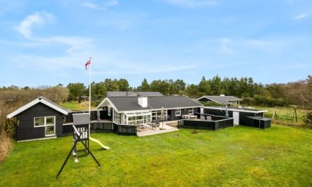 'Emilia' - 1.8km from the sea