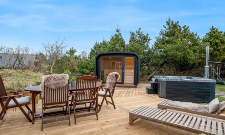 'Heike' - 700m to the fjord