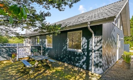 'Gundrath' - 1.4km from the sea 7