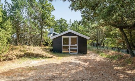 'Solgunn' - 900m from the sea 5