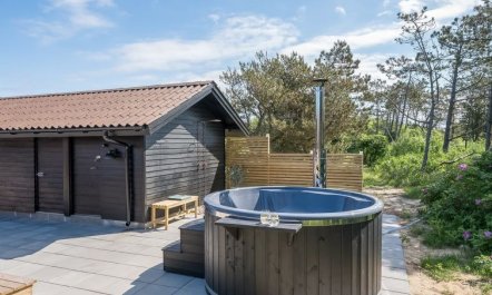 'Tilda' - 900m from the sea 4