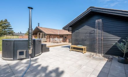 'Tilda' - 900m from the sea 2