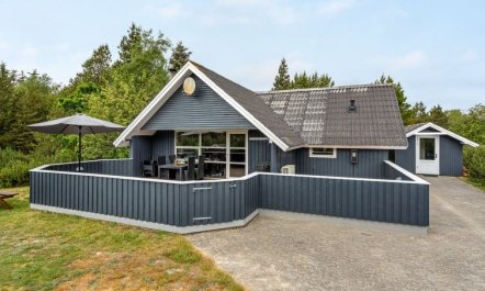 'Emmi' - 2.5km from the sea