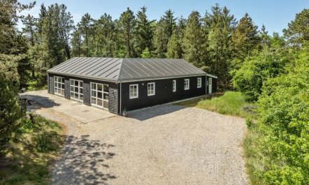 'Svanborg' - 3.7km from the sea