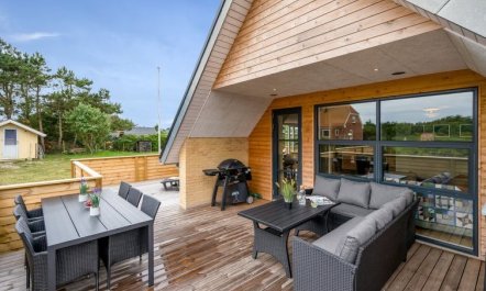 'Thorid' - 800m from the sea 3