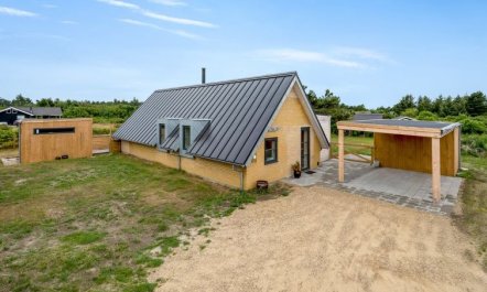 'Thorid' - 800m from the sea