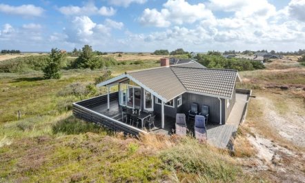 'Electra' - 500m to the fjord