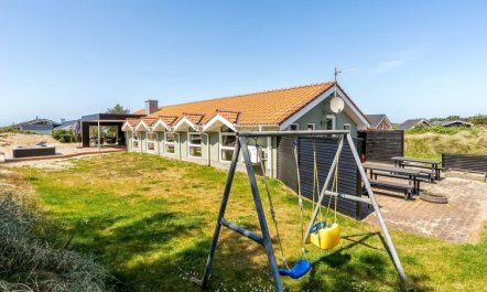 'Hariet' - 600m from the sea