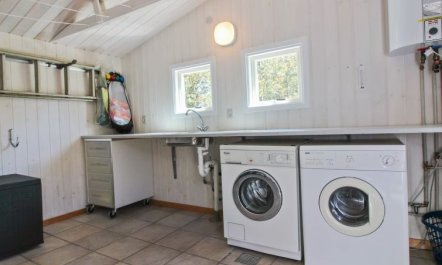 'Hillmari' - 200m from the sea 2