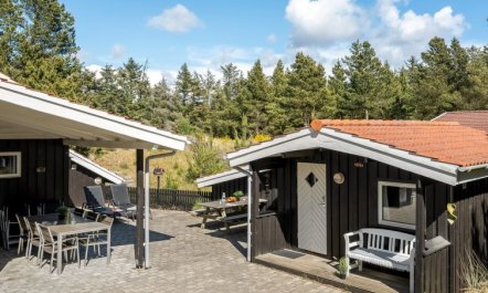 'Augustine' - 1.6km from the sea 7