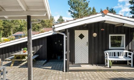 'Augustine' - 1.6km from the sea 6