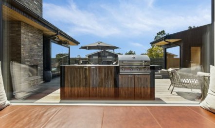 'Toyah' - 400m from the sea 2