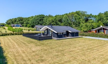 'Ariadne' - 400m from the sea 4