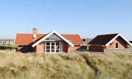 'Drusilla' - 800m from the sea