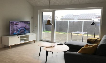 'Esger' - 900m from the sea 3