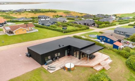 'Stjerne' - 300m to the fjord