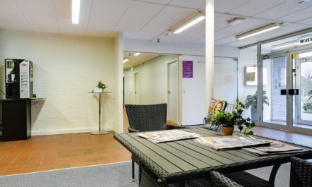 'Raine' - 2.3km from the sea 3