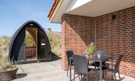 'Stinna' -  from the sea