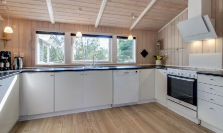 'Abiorn' - 2.5km from the sea 3