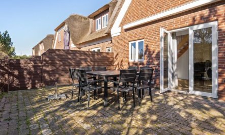 'Oneida' - 800m from the sea 4