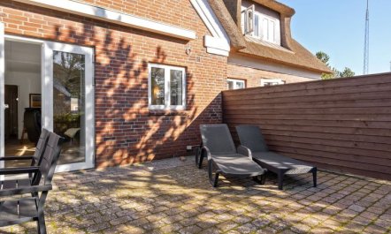 'Oneida' - 800m from the sea 3