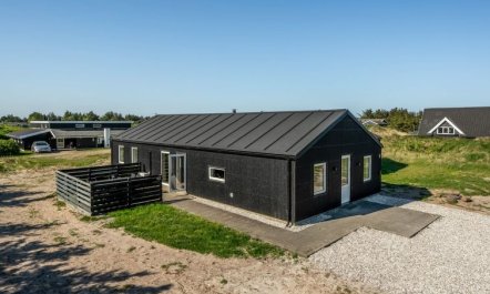 'Agnes' - 900m from the sea 3