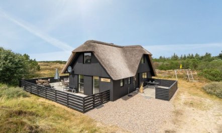 'Reiko' - 1.5km from the sea