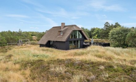 'Reiko' - 1.5km from the sea 7