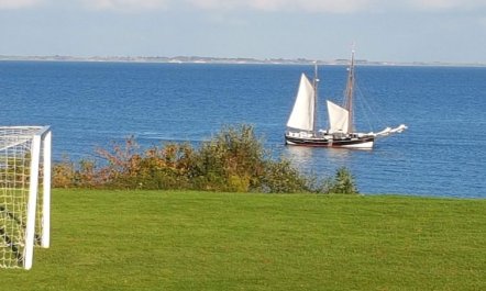 'Anastacia' - 75m from the sea 2