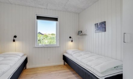 'Alvhild' -  from the sea 7