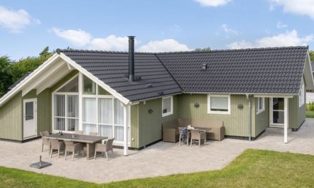 'Ano' - 950m from the sea 3