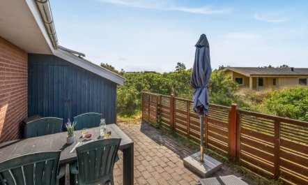 'Anita' - 500m from the sea 3