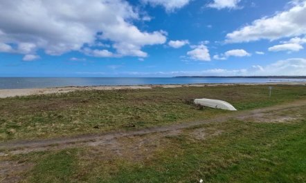 'Dory' - 30m from the sea 1