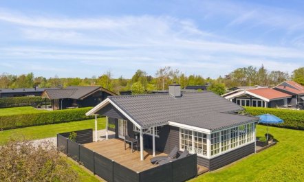 'Ekatarina' - 125m from the sea 7