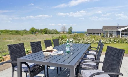 'Ika' - 450m from the sea 7