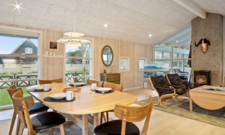 'Ilsebet' - 150m from the sea 1