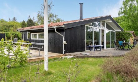 'Stiane' - 100m to the fjord