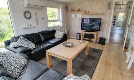 'Aatos' - 500m from the sea 3