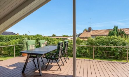 'Hwiting' - 200m from the sea 5