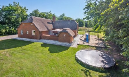 'Thana' - 1.4km from the sea