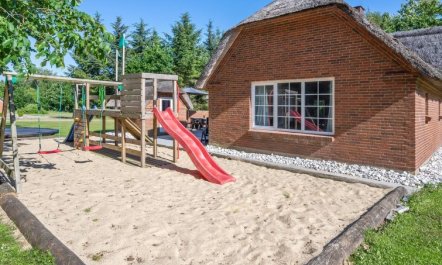 'Thana' - 1.4km from the sea 7