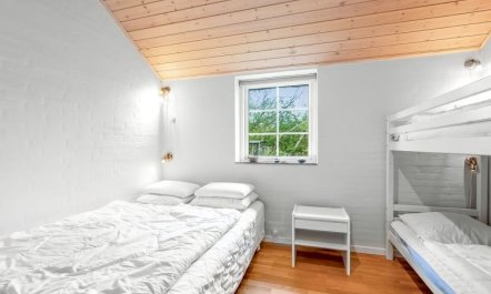 'Benthe' -  from the sea 2