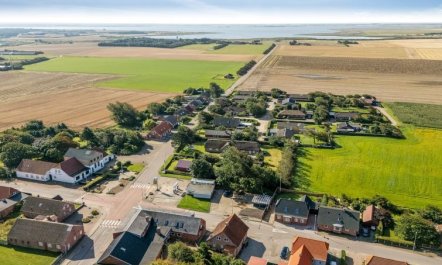 'Ancel' - 1.5km to the fjord 1