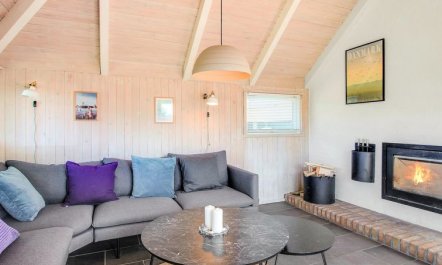 'Annalise' - 1km from the sea 2