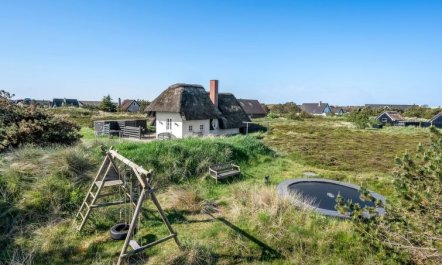 'Arlina' - 600m from the sea