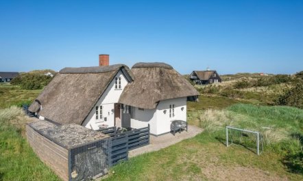 'Arlina' - 600m from the sea 2