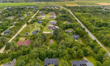 'Fredger' - 1.8km from the sea 3