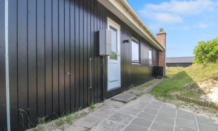 'Kris' - 200m from the sea 3